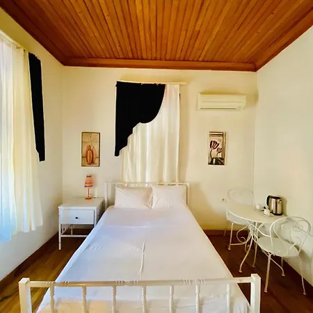 Guest house Pastor Historical The Gulf Of Izmir