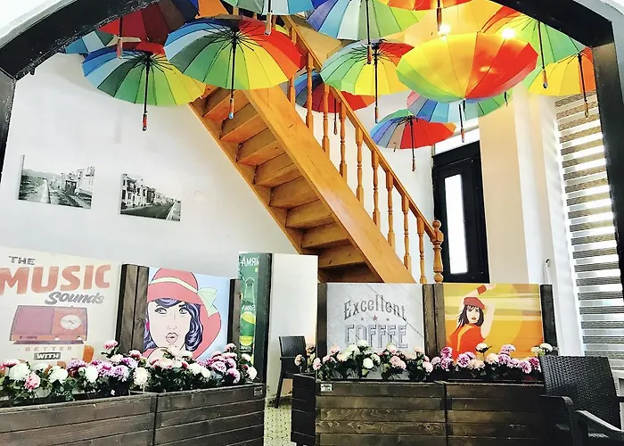 伊兹密尔湾牧师民宿 酒店 *