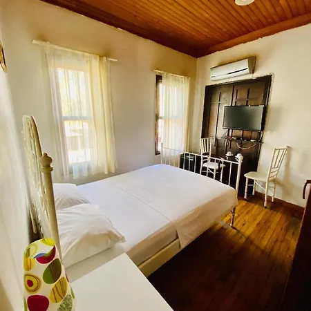 Hotell Pastor Historical The Gulf Of Izmir